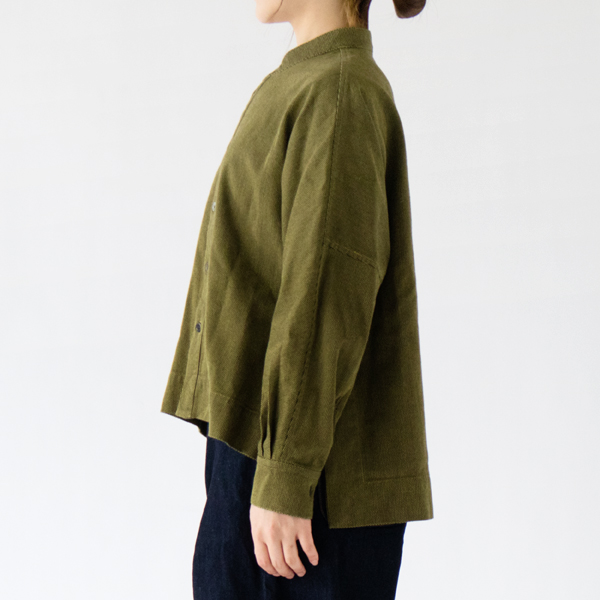 モデル身長：162cm(YELLOW GREEN)