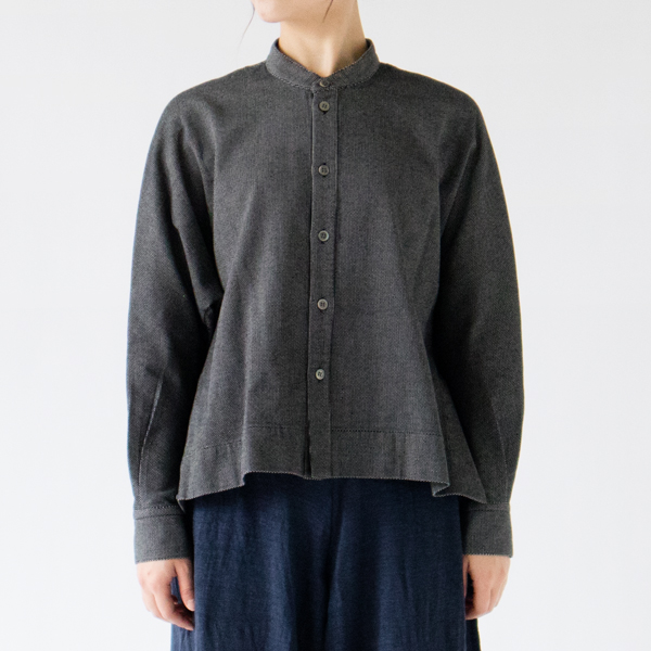 モデル身長：162cm(BLACK)
