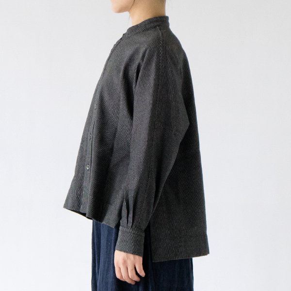 モデル身長：162cm(BLACK)