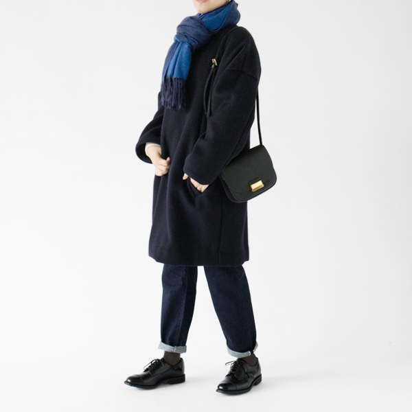 NAVY（モデル身長：162cm）