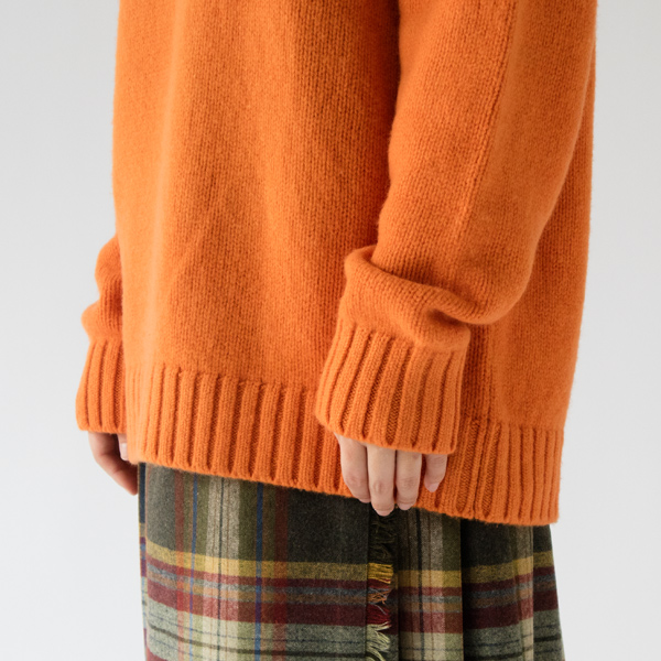 袖と裾はリブ 袖と裾はリブ