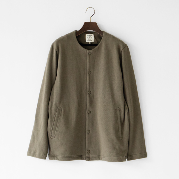ユニセックス ジャケット Sweat Collarless Jacket (Khaki)