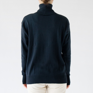モデル身長162cm (Navy Notte-4) モデル身長162cm (Navy Notte-4)
