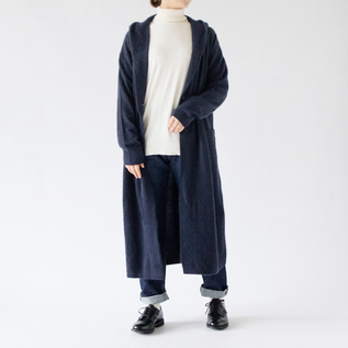 上から重ね着もしやすいです(モデル身長:162cm、Panna-4) 上から重ね着もしやすいです(モデル身長:162cm、Panna-4)