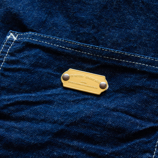 ゴールドのプレートがアクセント(WA SIZE 36(S))