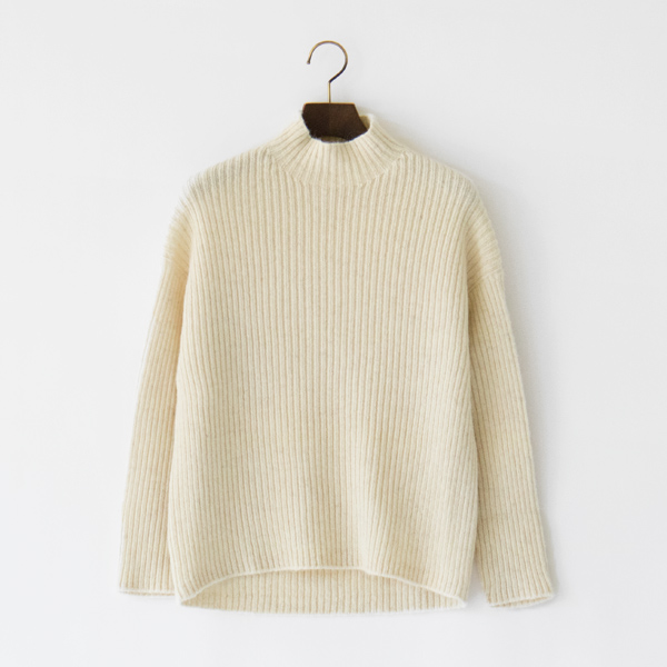 モンゴリアンウール リブタートルネックセーター(WHITE) モンゴリアンウール リブタートルネックセーター(WHITE)