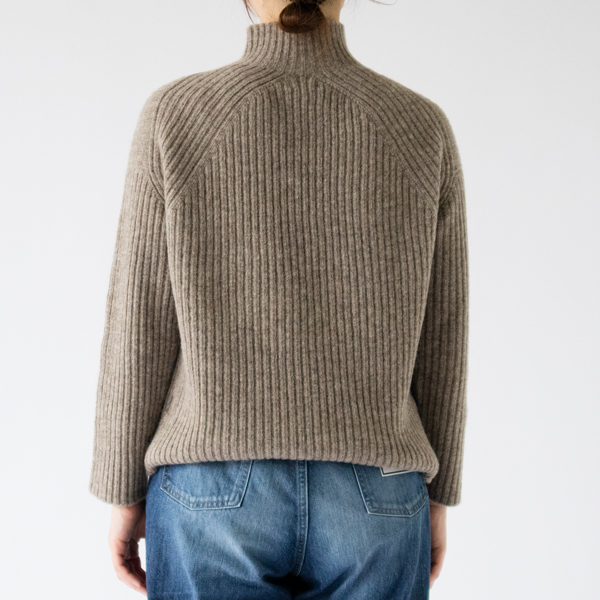 モンゴリアンウール リブタートルネックセーター(GREY) モンゴリアンウール リブタートルネックセーター(GREY)