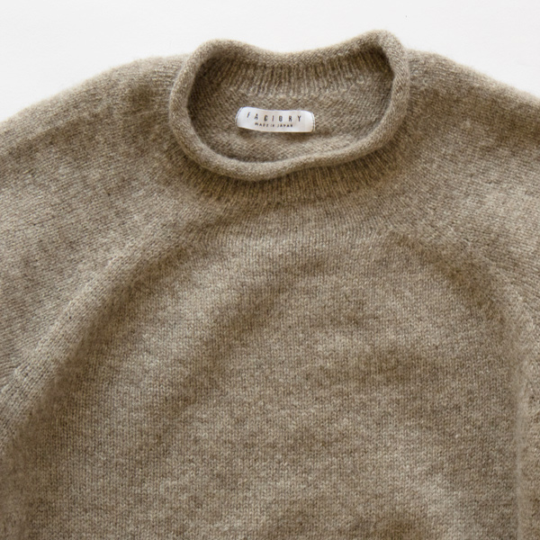 保温性に優れたモンゴリアンウールを使用(GREY)