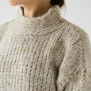 首回りもあたたかいモックネック(Ecru Chine Beige) 首回りもあたたかいモックネック(Ecru Chine Beige)