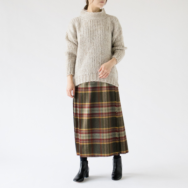 Ecru Chine Beige（モデル身長：162cm）