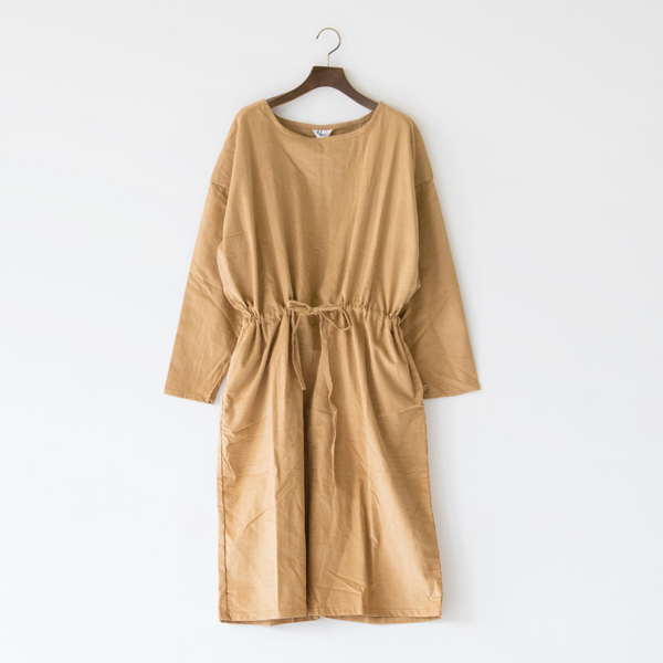 ドロースモックドレス（CAMEL）