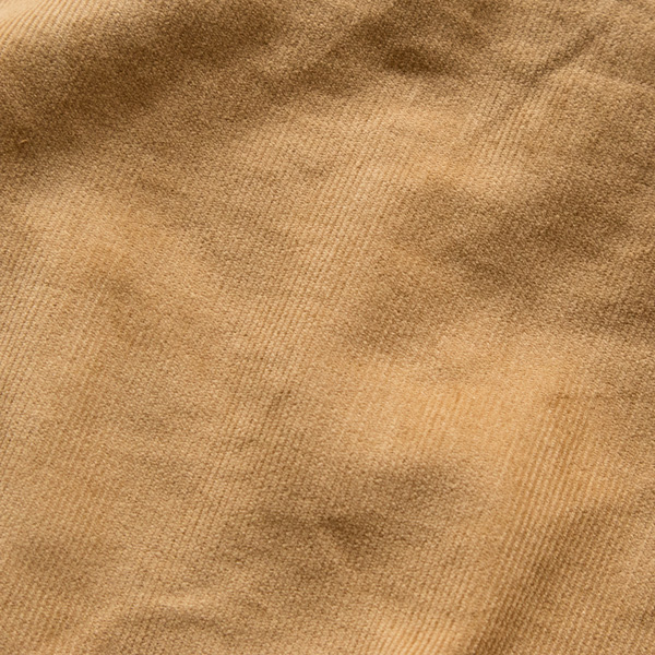 ほどよい厚みで耐久性のある生地（CAMEL）