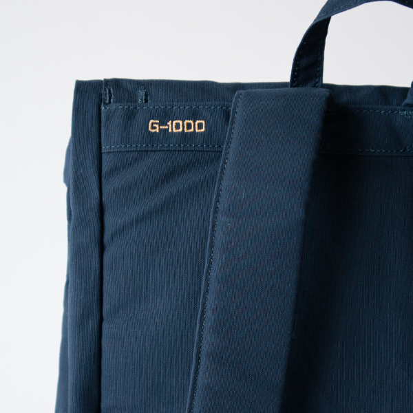 耐久性、防風性のある「G-1000」の生地を使用