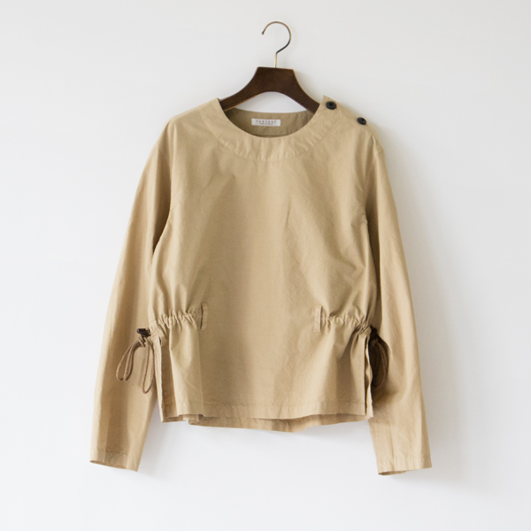 綿ブロード スリップオンブラウス(BEIGE)