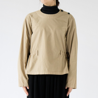 綿ブロード スリップオンブラウス(身長162cm・BEIGE) 綿ブロード スリップオンブラウス(身長162cm・BEIGE)