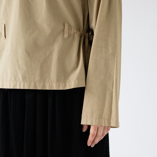 少し長めの袖丈(BEIGE)