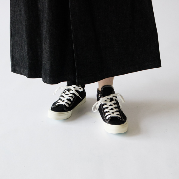 デッキシューズ LO12 BLACK