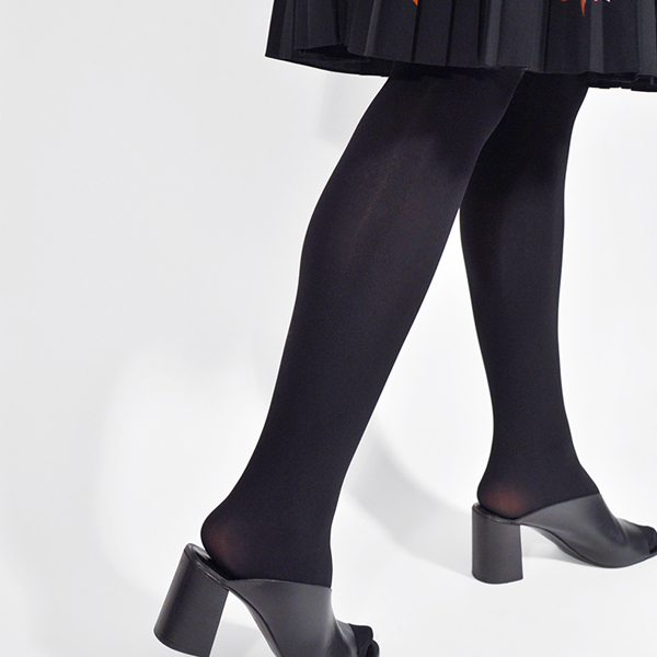 着用イメージ（BLACK）