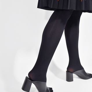 着用イメージ（BLACK）