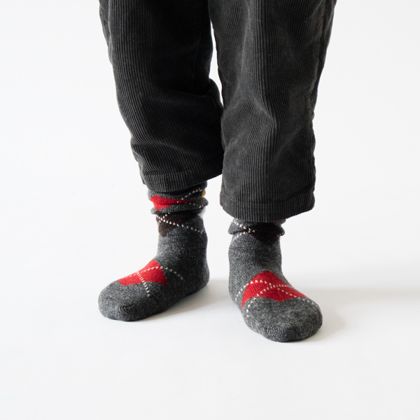 靴下からお洒落を楽しみたくなる一足(チャコール) 靴下からお洒落を楽しみたくなる一足(チャコール)
