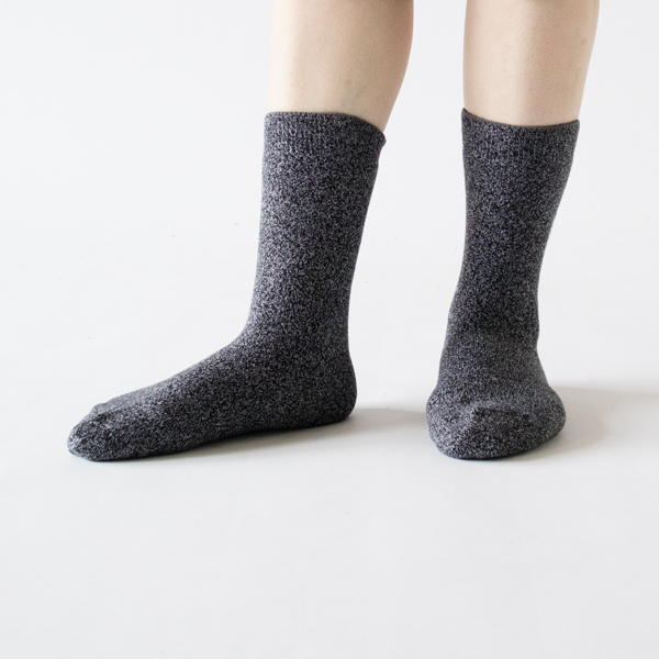 ふくらはぎまでの丈感(スモーキーブラック) ふくらはぎまでの丈感(スモーキーブラック)