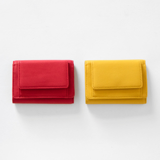 左:RED、右:YELLOW 左:RED、右:YELLOW