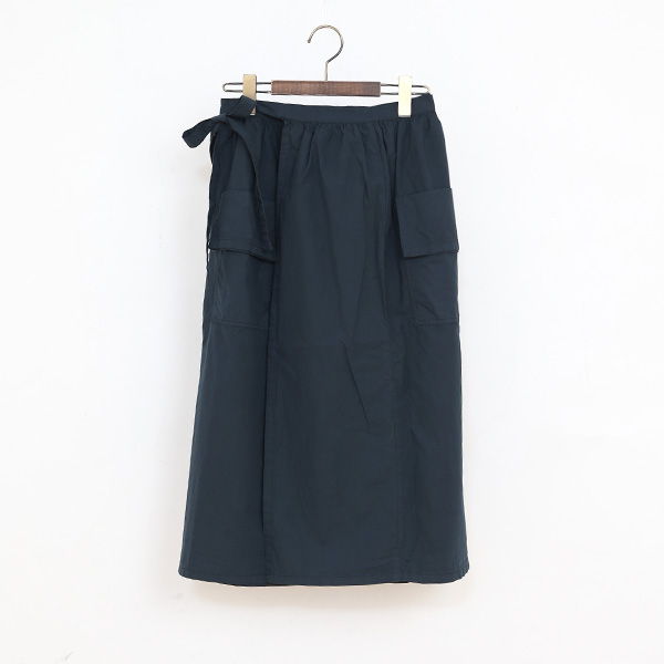 サイドポケットエプロンスカート(NAVY)