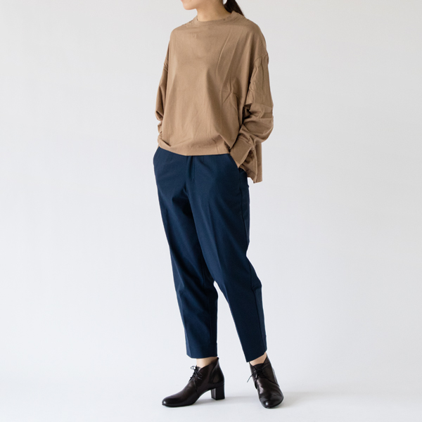 NAVY（モデル身長：163cm）