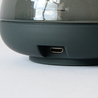 USBポートで充電できます(SMOKE) USBポートで充電できます(SMOKE)