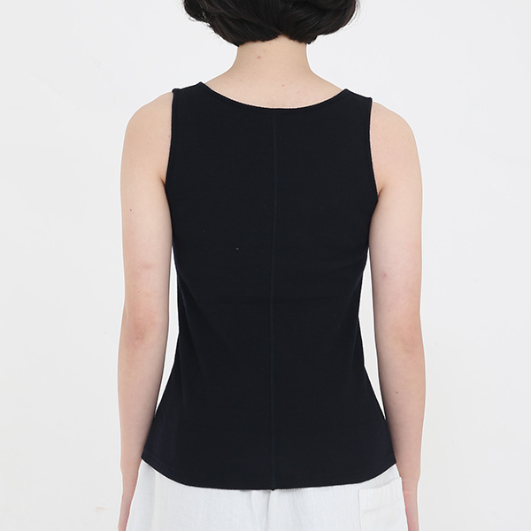 モデル身長164cm・NAVY