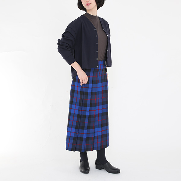 モデル身長：164cm (NAVY)
