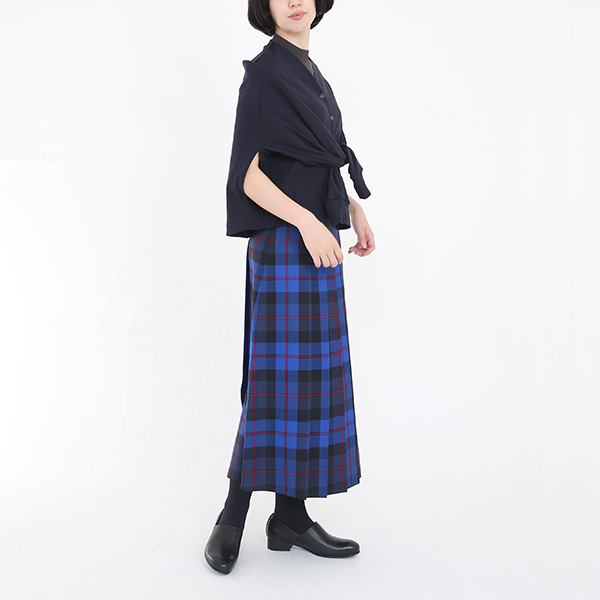 モデル身長：164cm (NAVY)