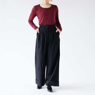 モデル身長:162cm(BORDEAUX) モデル身長:162cm(BORDEAUX)