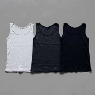 左：L.GREY、中央：C.GREY、右：NAVY