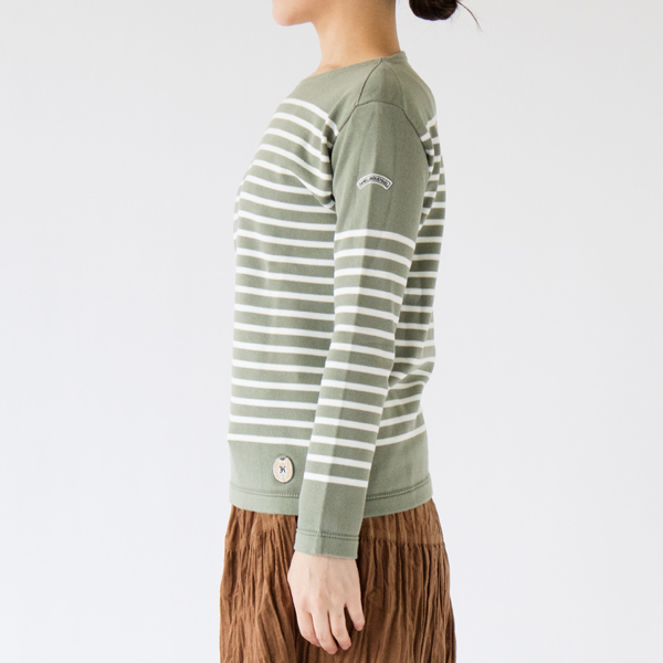 モデル身長162cm、着用サイズXS モデル身長162cm、着用サイズXS