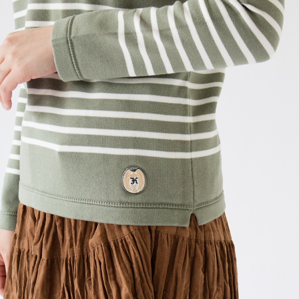 スリットが入っています スリットが入っています