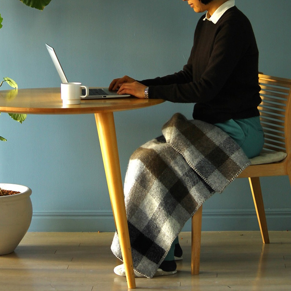 落ち着いた色合いで男女問わずお使いいただけます