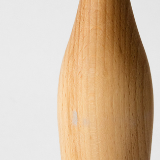 木同士の接触により傷や凹み、色移りがありますが、使用上問題ございませんのでが安心ください