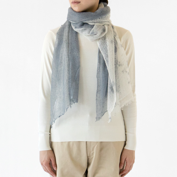 モデル身長162cm・SILVER GREY／WHITE