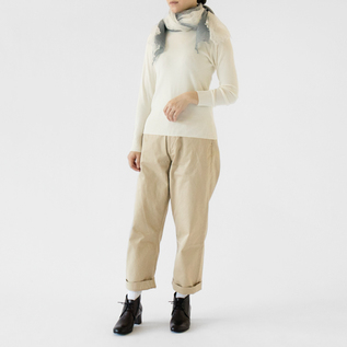モデル身長162cm・SILVER GREY/WHITE モデル身長162cm・SILVER GREY/WHITE