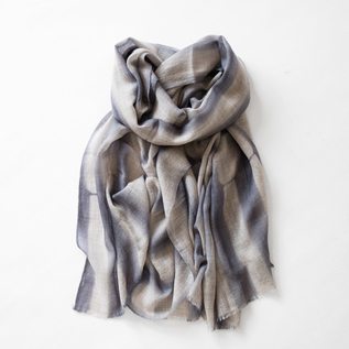 有松絞りベビーウールショール 板締め絞り ストライプ(SILVER GREY/LIGHT GREY) 有松絞りベビーウールショール 板締め絞り ストライプ(SILVER GREY/LIGHT GREY)