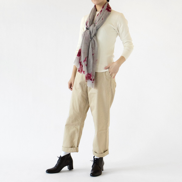 モデル身長162cm・CRIMSON ／LIGHT GREY