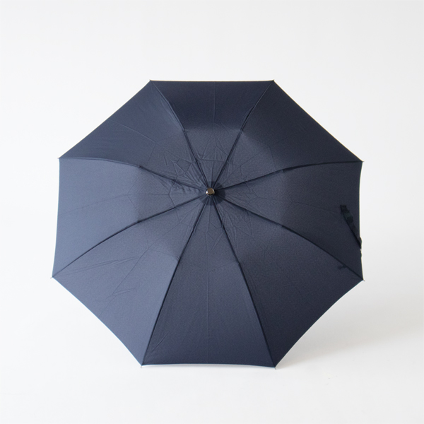 本骨で生地の面積が大きいのが特長(NAVY)