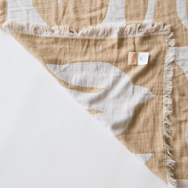 裏表でカラーが逆ですので、2通りのデザインを楽しめます(SAND)