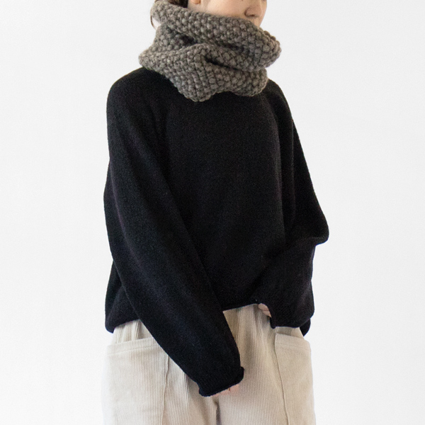 男女問わず使用できるシンプルなデザイン(nat grey)