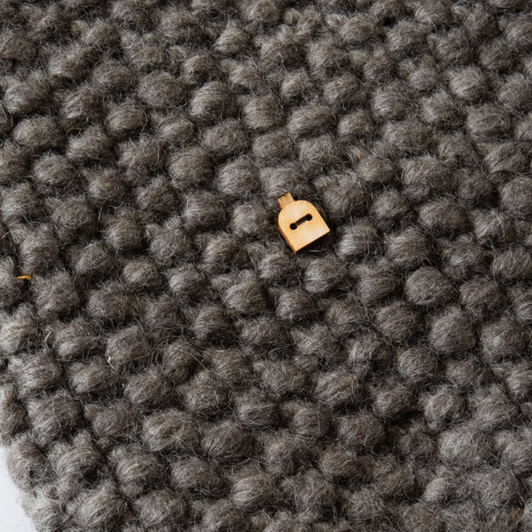 手編みの温かいニット(nat grey)