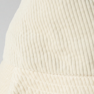 WHITE WHITE