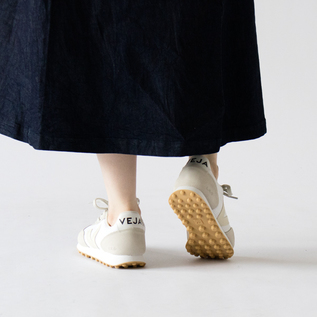 スニーカー RIO BRANCO / WHITE PIERRE NATURAL スニーカー RIO BRANCO / WHITE PIERRE NATURAL