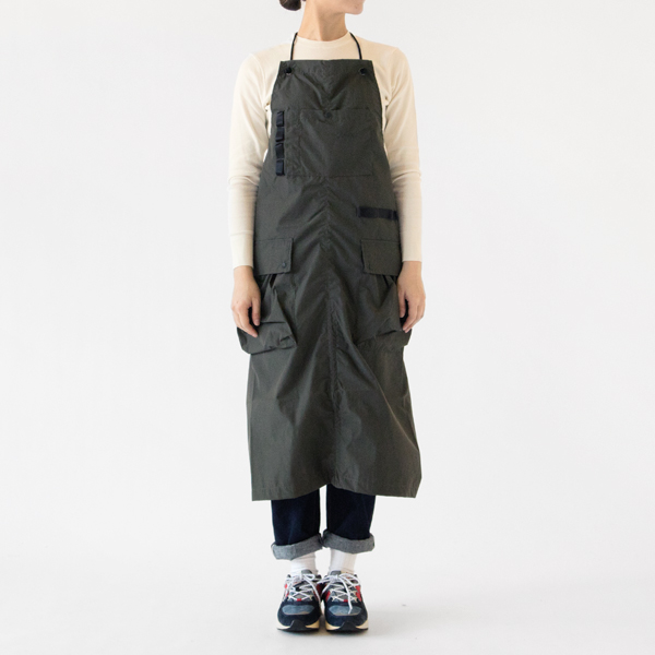 モデル身長162cm・DARK KHAKI