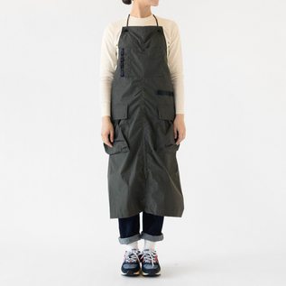 モデル身長162cm・DARK KHAKI